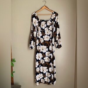 Old Navy Floral Smocked Maxi Dress Black Brown White Size Medium Empire NWT